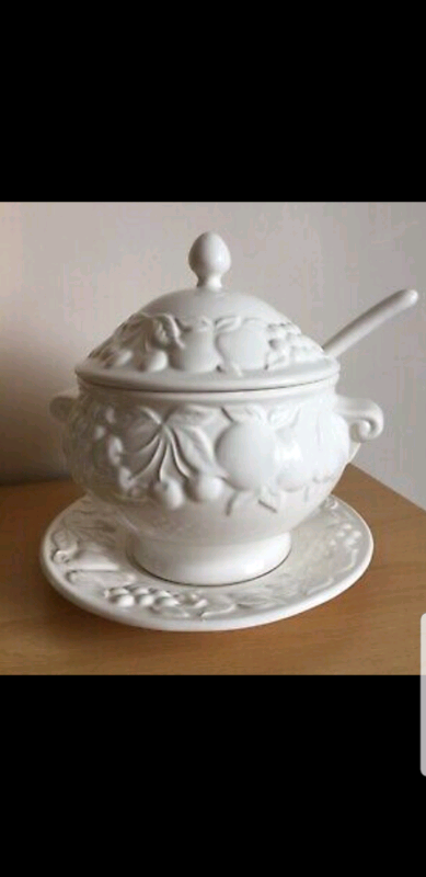 image for Soup bowl with ladle 