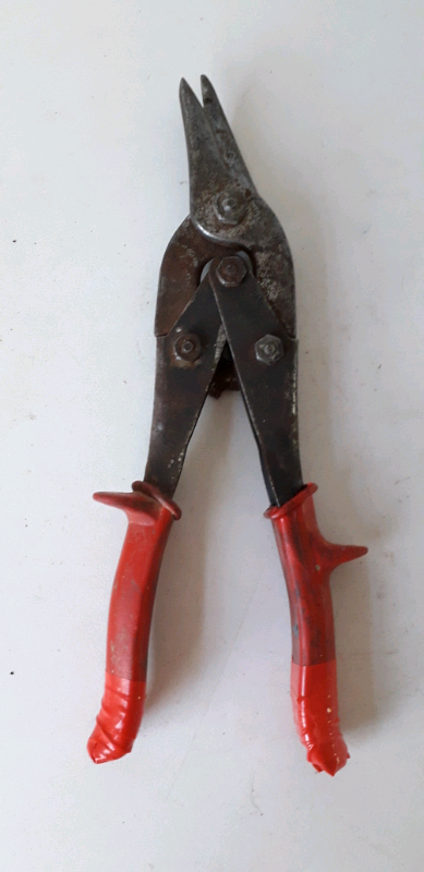 VINTAGE TIN SNIPS/CUTTERS