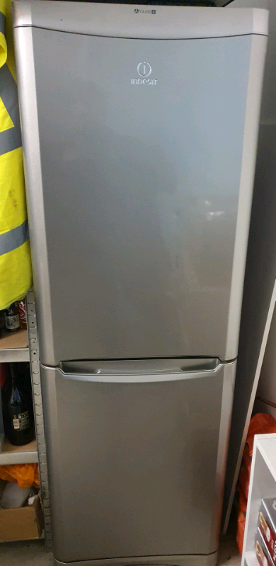 Indesit Fridge/freezer