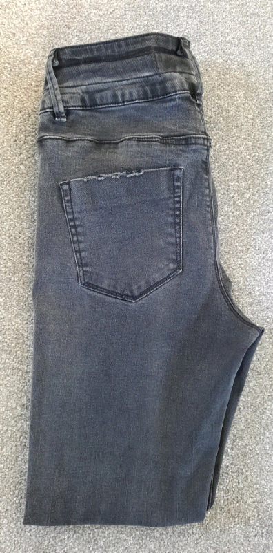 Size 10R ladies black jeans 