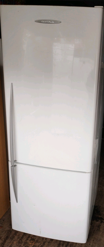 BARGAIN TALL FRIDGE FREEZER LiKE NEW FULL WORKING DELIVERY FOR FUEL.