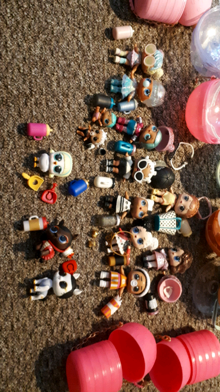 image for LOL Dolls - with balls and accessories 