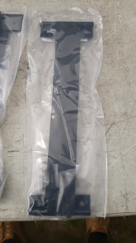 image for T Hinges   black 12 inch box of 40