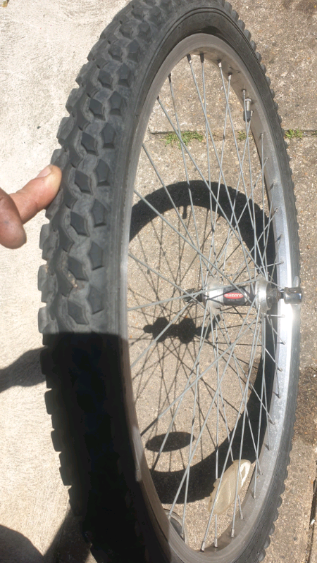 quick-release wheel 26"