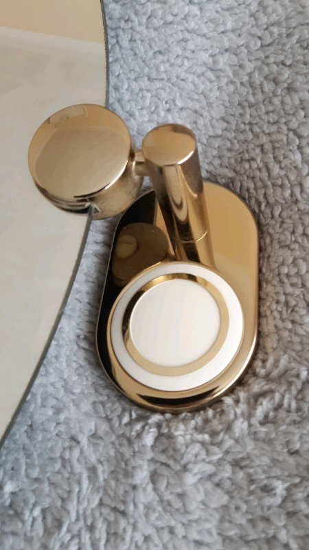 Round bathroom pivot mirror (18inch) 