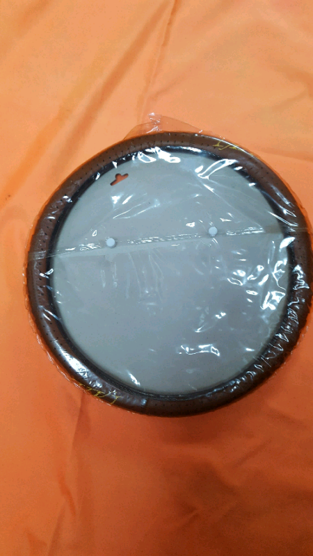 Massage steering wheel cover (BRAND NEW).