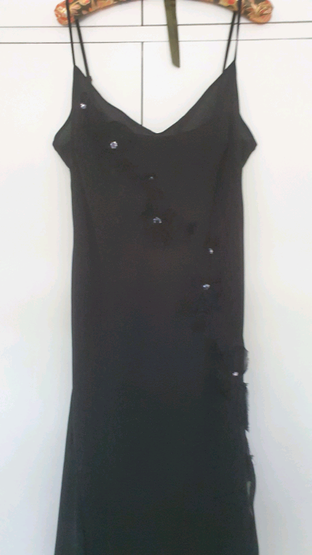 image for BLACK SLINKI SHOESTRING MAXI DRESS
