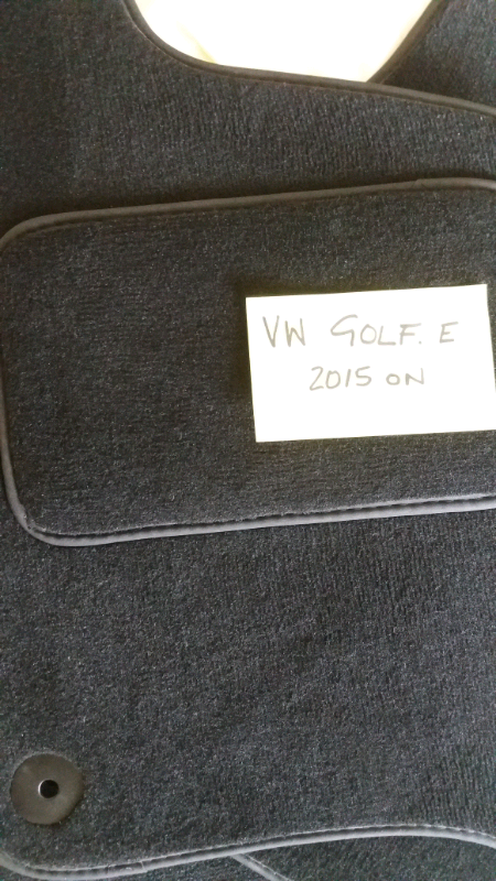 VW golf carpet mats (e)
