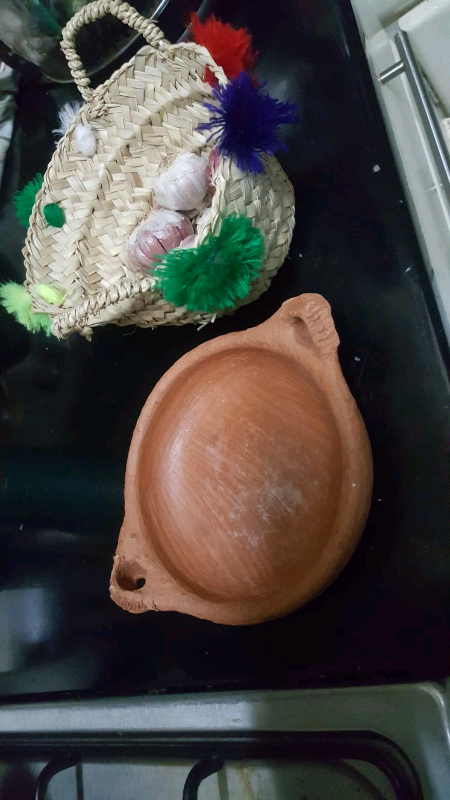 Terracotta pan 6×6cm £6 one left 