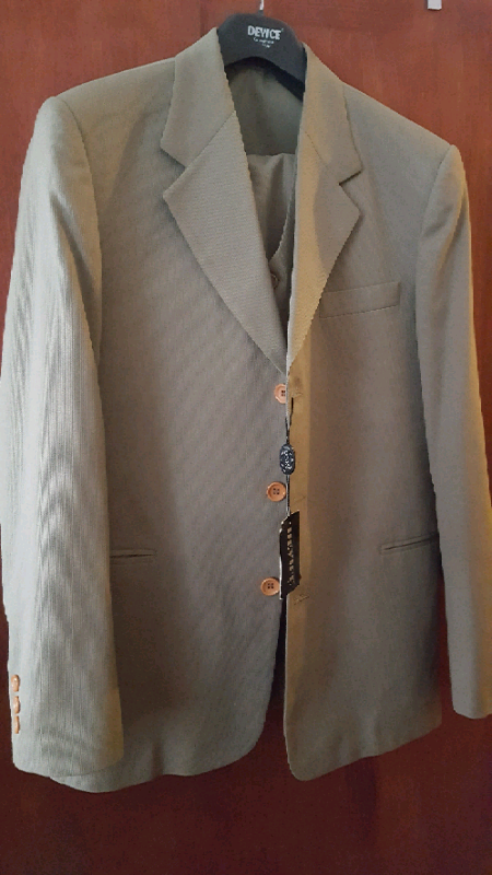 Boy's 3 piece suit (brand new with labels) for 14 years old.