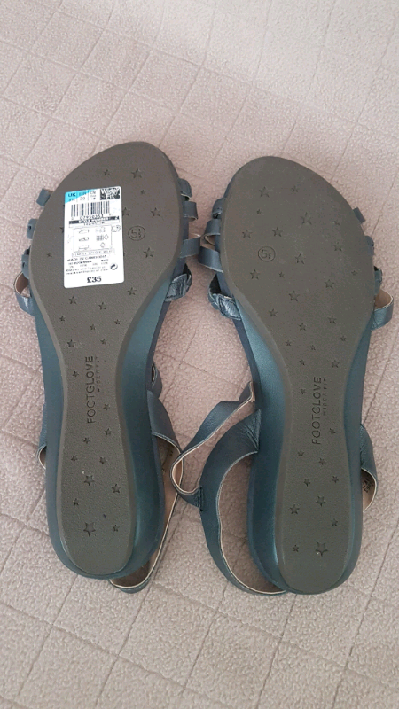Mark's and Spencer Footglove Sandals 