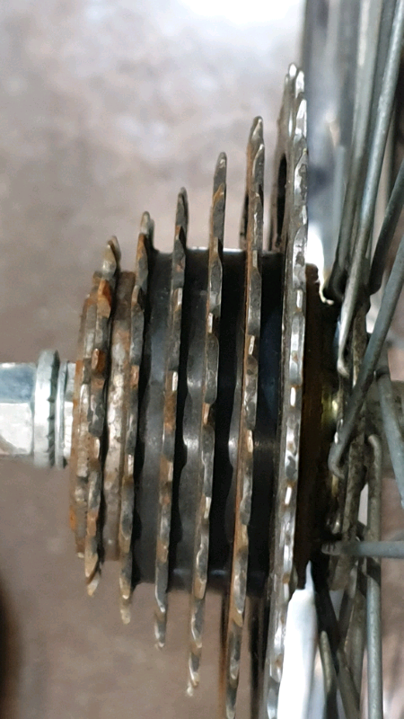 700x38C Wheel set
