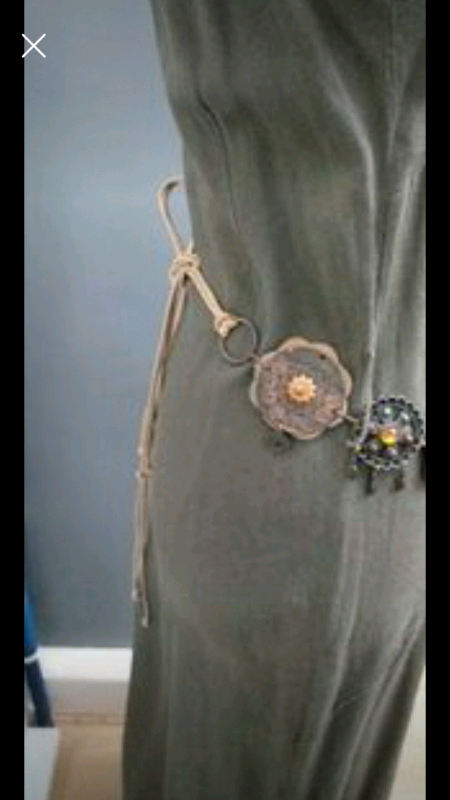 Maxi dress with belt