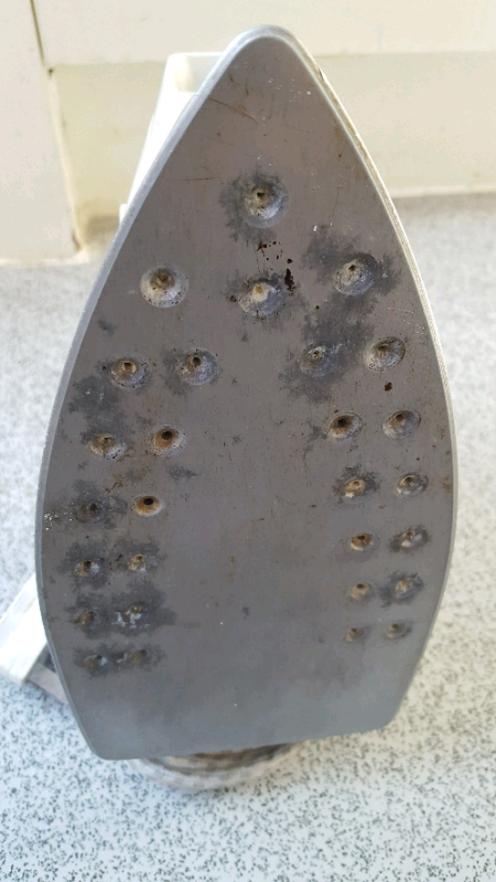 VINTAGE early 1980s ROWENTA IRON Model DA-15 Good working Order 