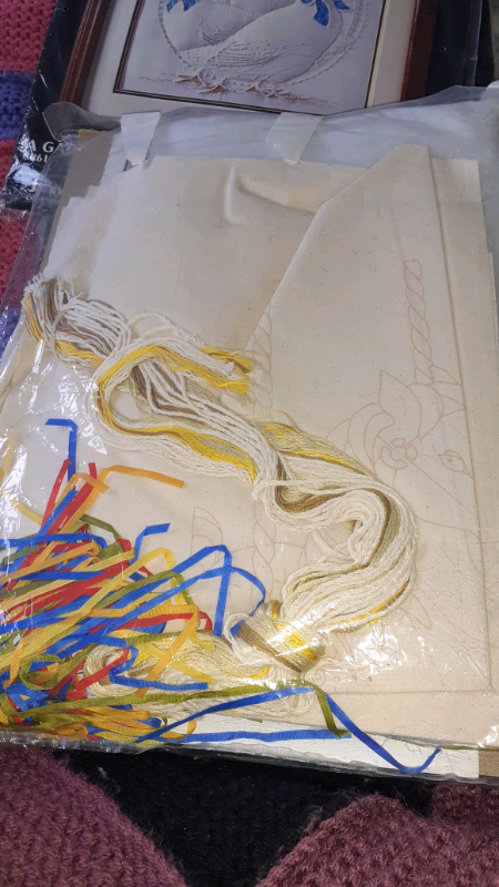 CAROUSEL HORSE CANDLEWICKING KIT