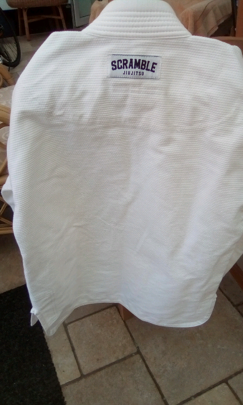 Jujitsu suit