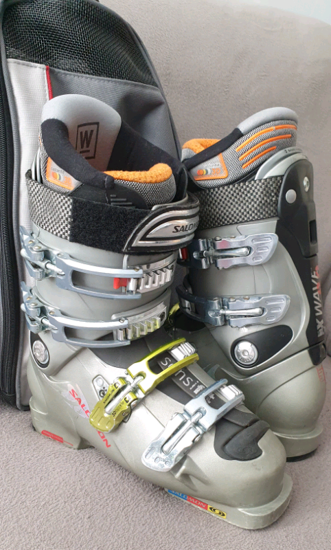 Used salomon best sale ski boots