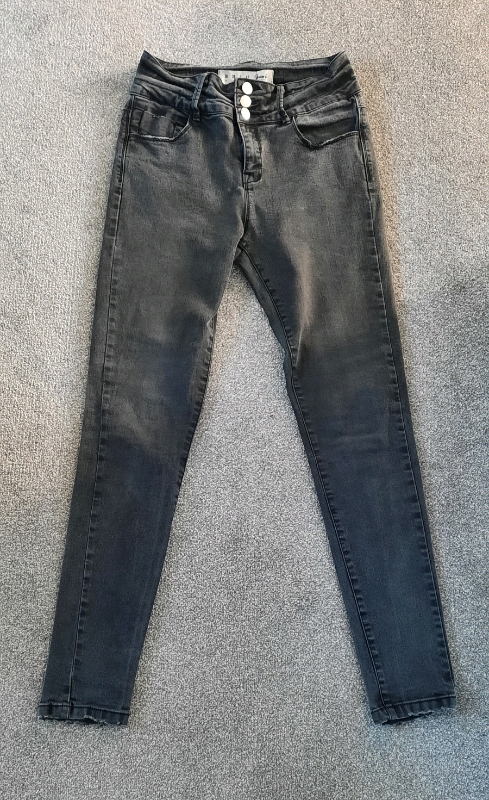 Size 10R ladies black jeans 