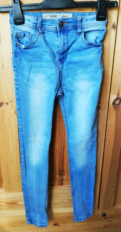Boys jeans. Age 10 -11 years. £3 each.