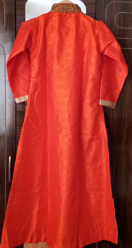 3 piece indian dress suits. (Womens)