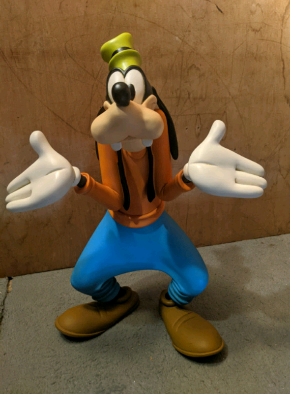 image for Very Rare Walt Disney Goofy Definitive Figurine Statue