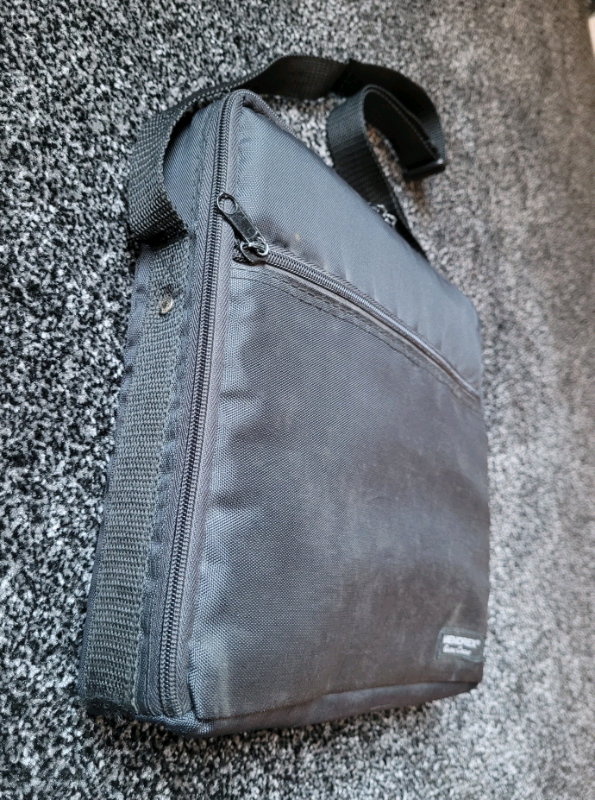 Memorex Gameboy Protective Case / Bag With Strap.