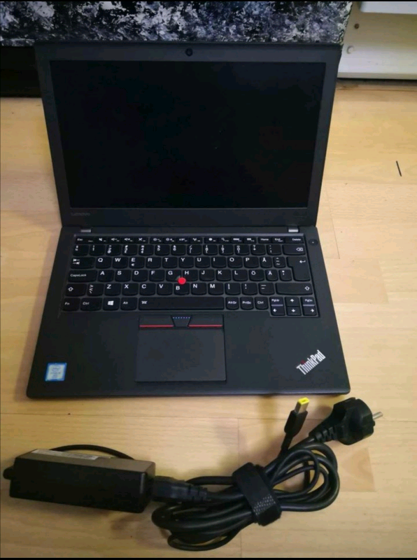 Lenovo ThinkPad x260 i5/8gb/256gb/12,5tumma FullHd