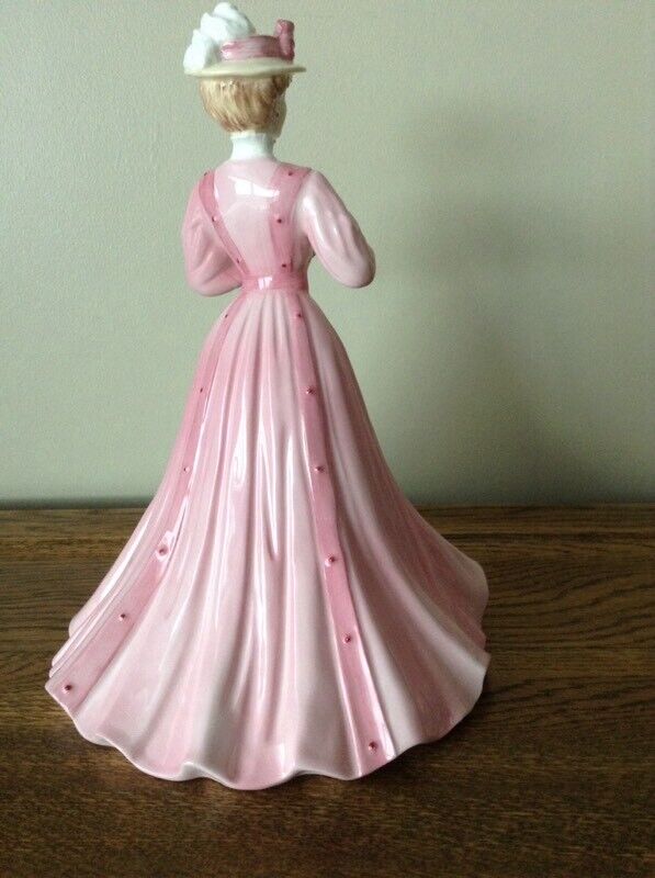 Coalport Figurine ( reduced )