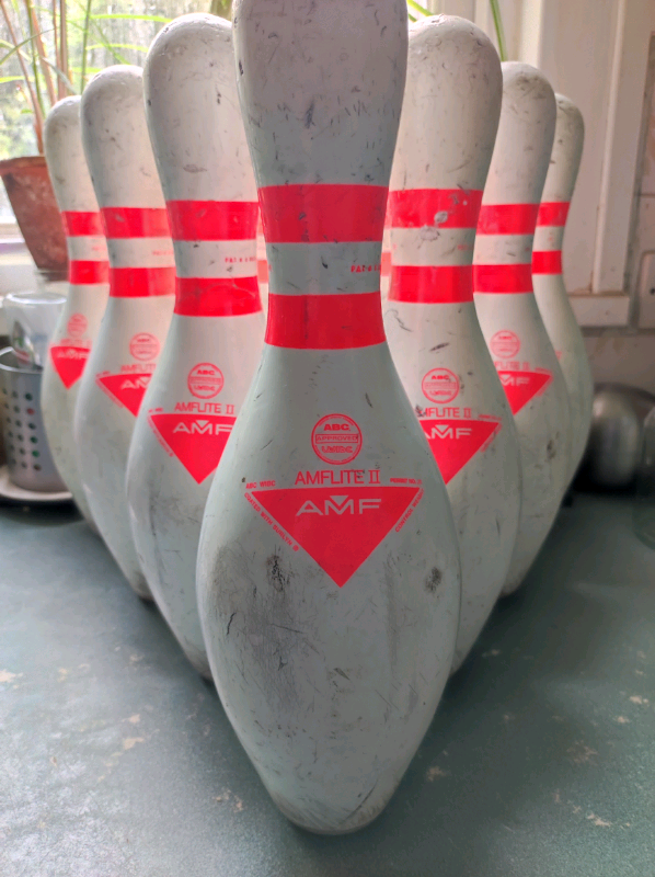 image for Bowling pins 