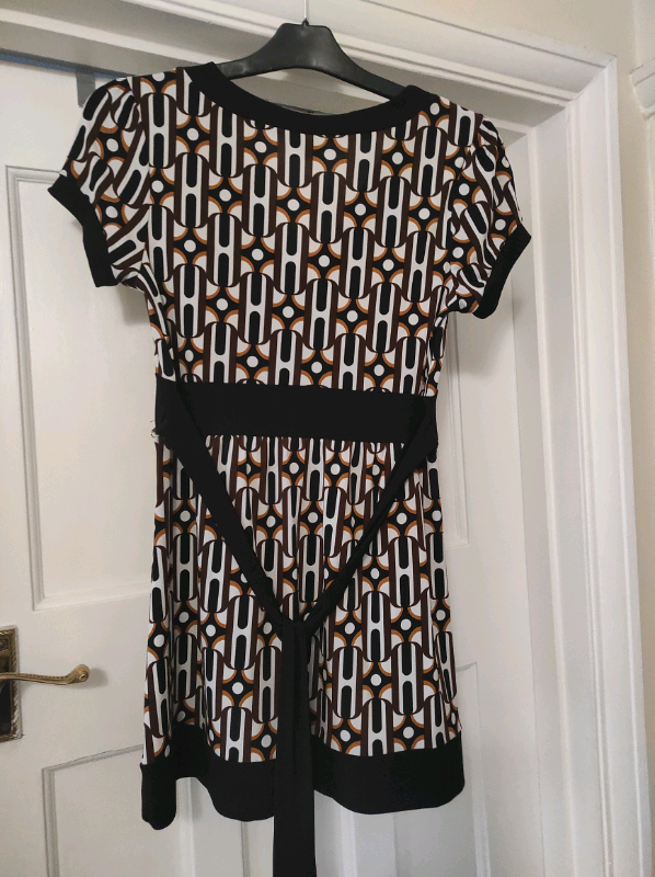 Ladies top - size S 
