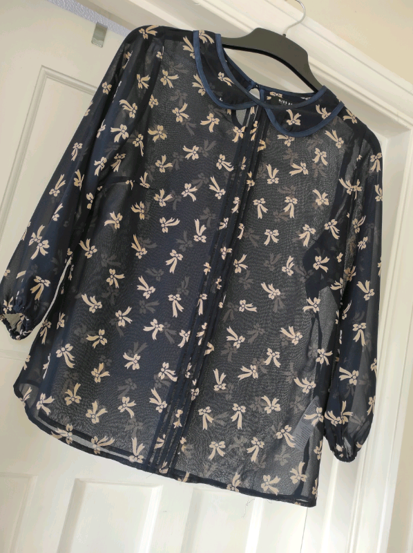 Ladies tops - Size 8