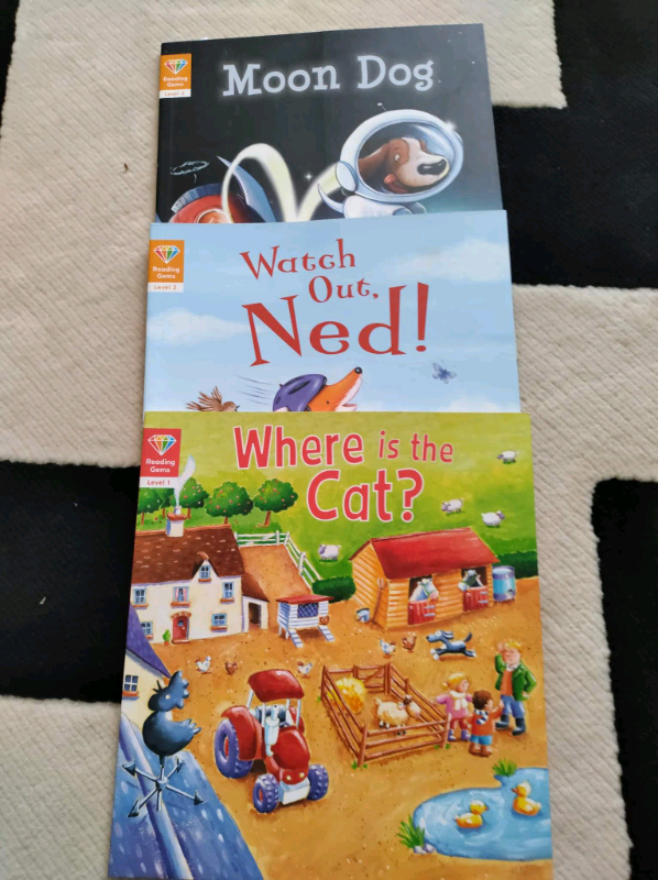 image for Reading Gems (level 2): Moon Dog, Watch out Ned!, Where is the cat? 
