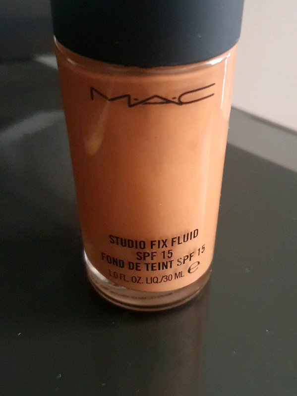 image for Mac studio fix NC47 make up