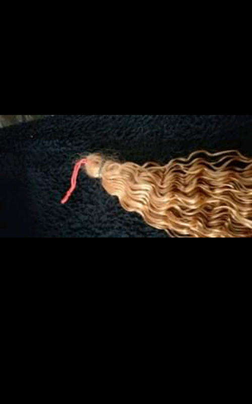 Curly wig