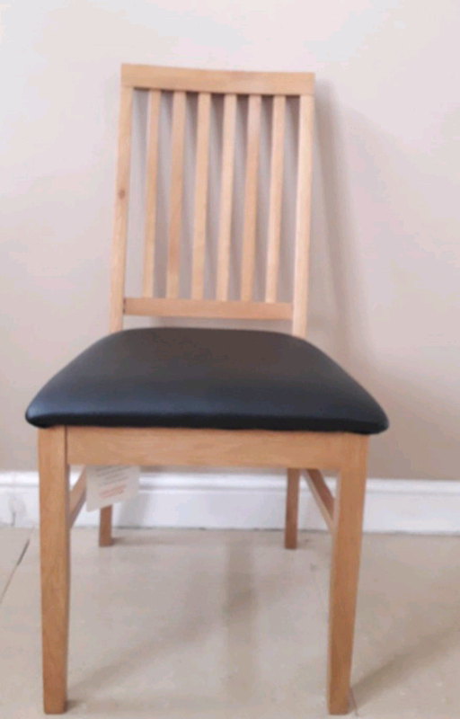 Used Dining table for sale very good condition 
