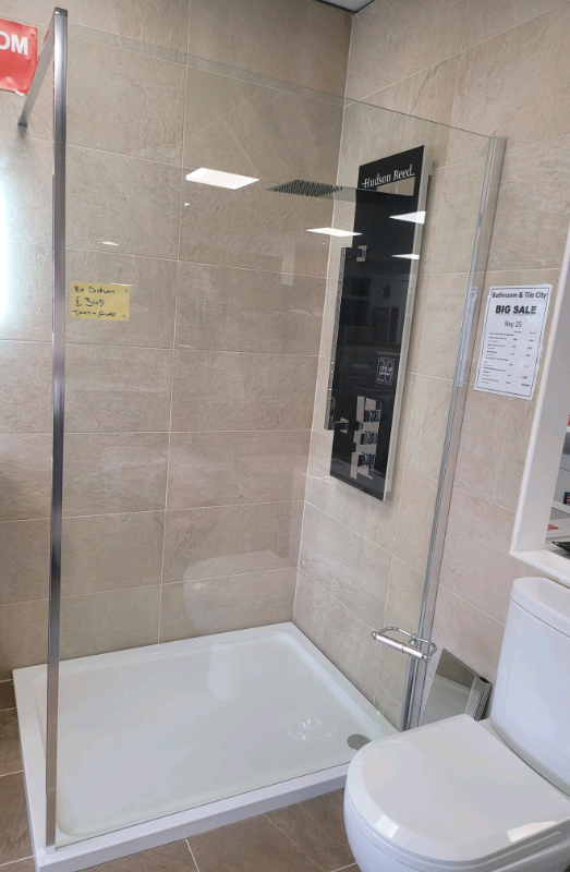 1200 x 800 walk in shower new boxed
