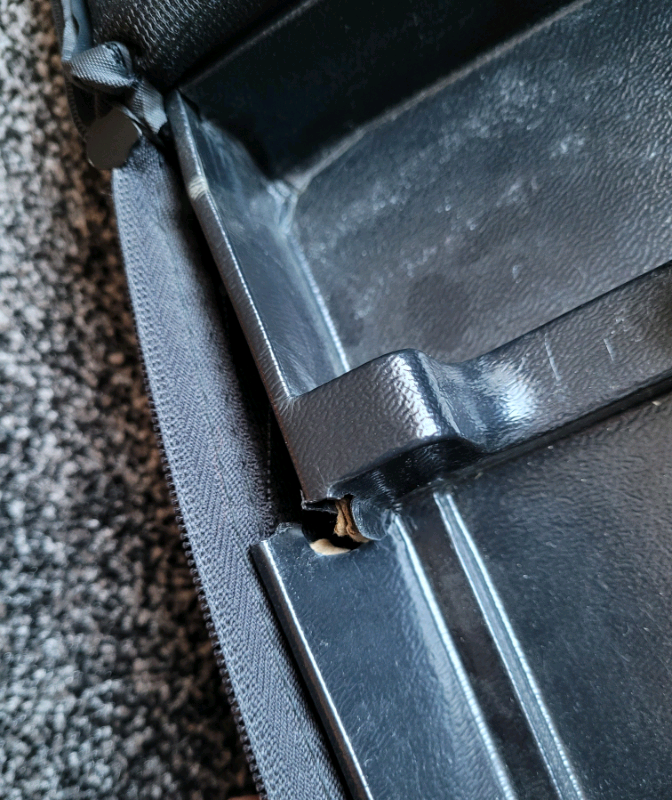 Memorex Gameboy Protective Case / Bag With Strap.