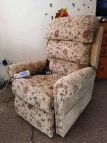Electric rise and recline chair with dual motor and massage, can be de