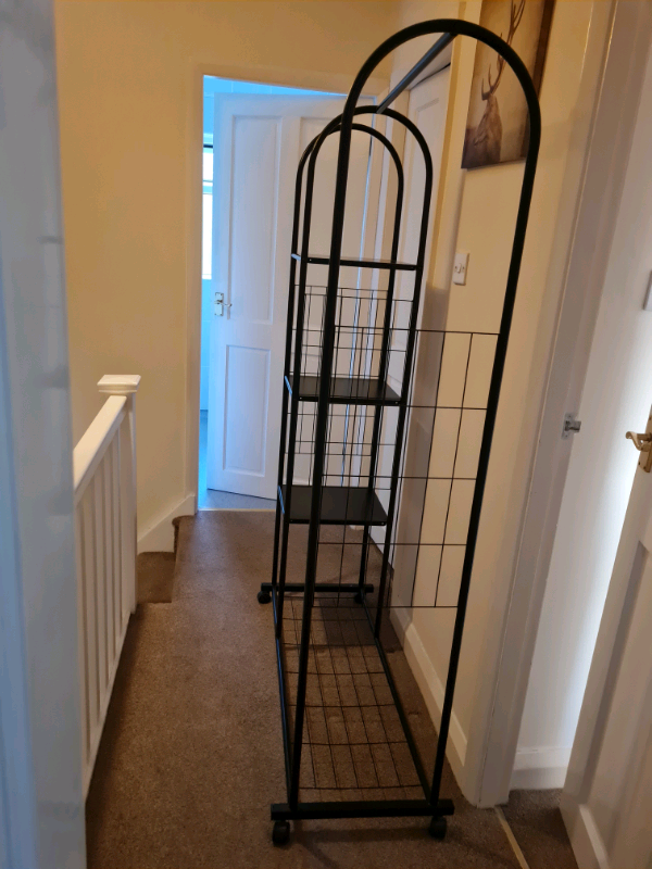 QUALITY CLOTHES RAIL & SHELVES