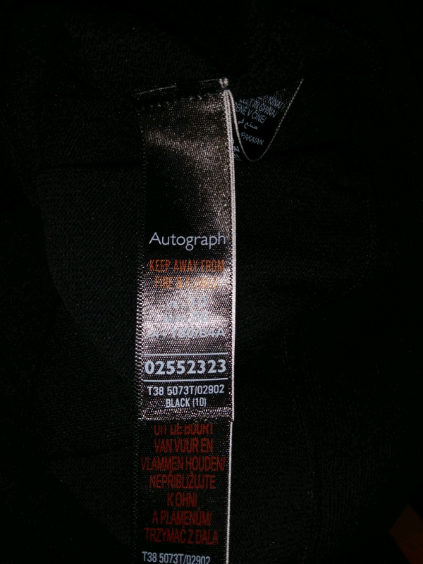 Ladies Autograph designer collection black top size 10 new never worn