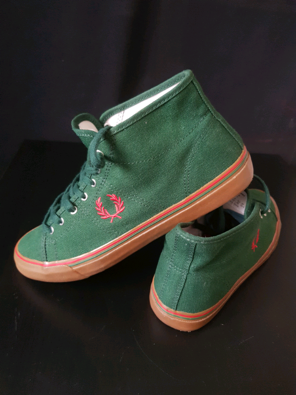 FRED PERRY TRAINERS UK 6.5