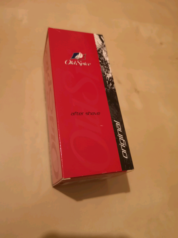1 Aftershave gift set and 1 Aftershave (both brand new). Fragrance. 