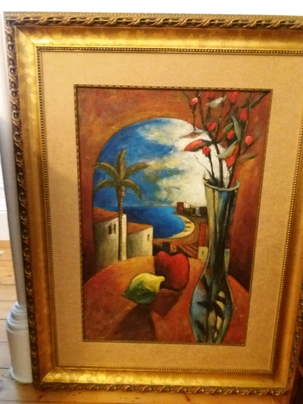 Beautifull hand painted.