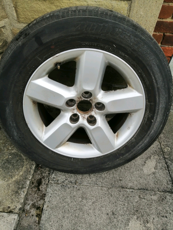 TOYOTA RAV4 WHEEL AND TYRE
