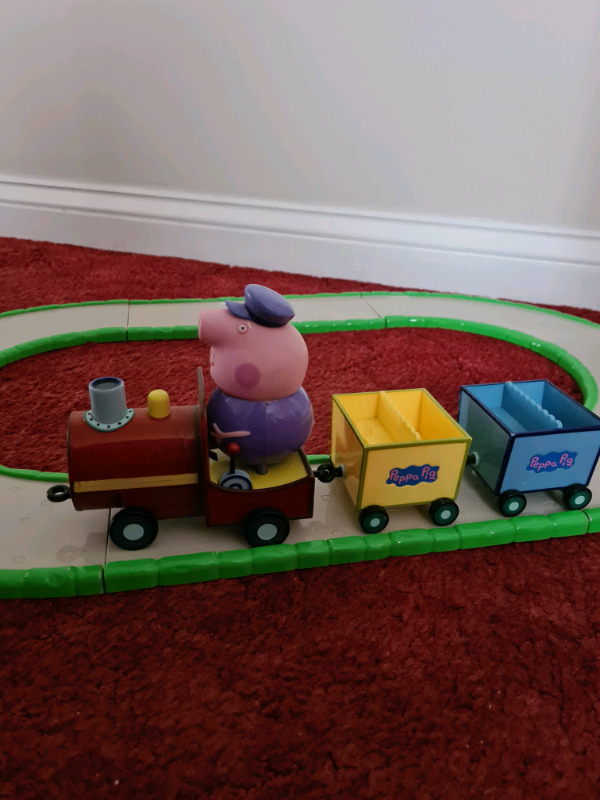 Peppa pig train and train line