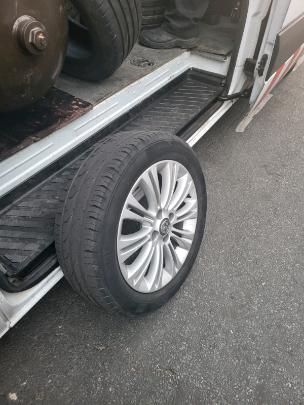 Emergency Mobile Tyre Replacement - Grays 