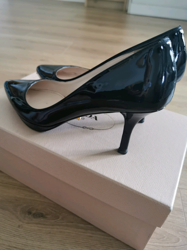 image for Genuine PRADA Vernice Basic Black pointed toe pumps Size 36 RRP £600