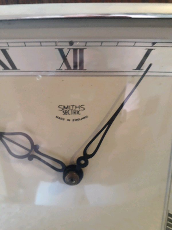 Smith's sectric electric clock working