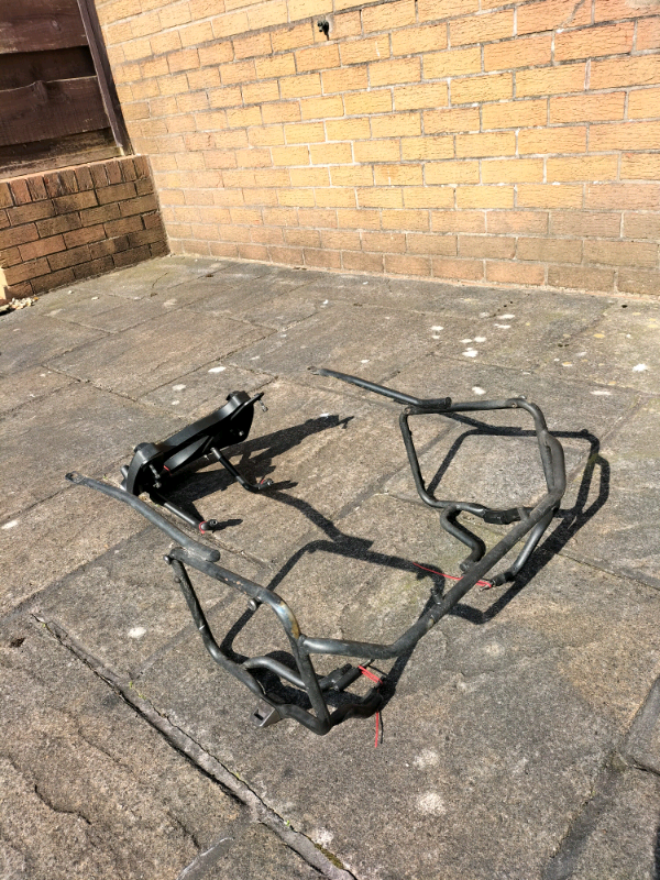 BMW R1200GS Givi Monokey frame