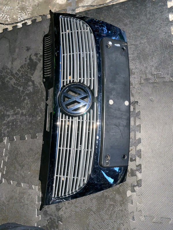 VW EOS FRONT GRILL 